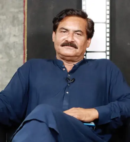 Rashid Farooqui